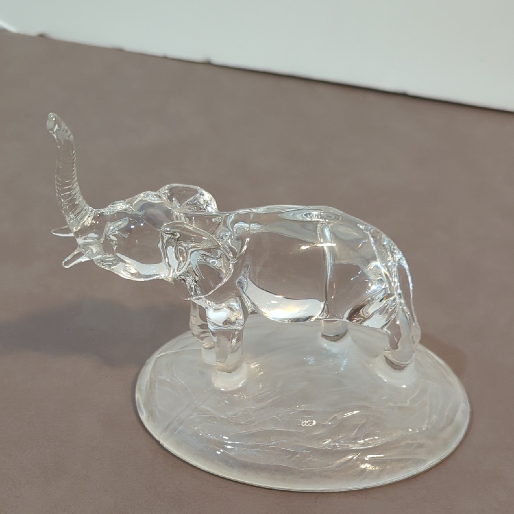 Lead Crystal Clear Elephant With Good Luck Trunk Raised On Frosted Base Decor